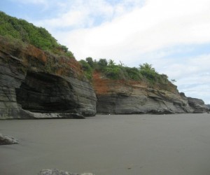  Ladrilleros cliffs Source Uff Travel